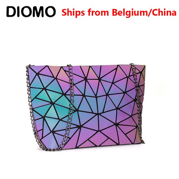 diomo messenger bag women's chain bag 2020 fashion luminous geometric sling bag sac femme shoulder strap female bolsas feminina c0125
diomo messenger bag women's chain bag 2020 fashion luminous geometric sling bag sac femme shoulder strap female bolsas feminina c0125