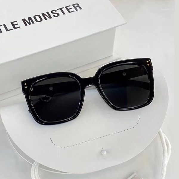 fashion gentle jennie kuku sunglasses men square fashion glasses for women retro sun glasses vintage gafas oculos1, White;black
fashion gentle jennie kuku sunglasses men square fashion glasses for women retro sun glasses vintage gafas oculos1, White;black