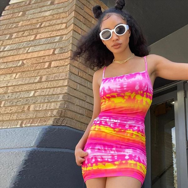 summer 2020 suspender dress for women, tie dyed printed sleeveless square neck halter a line dress, high waist hips, Black;gray
summer 2020 suspender dress for women, tie dyed printed sleeveless square neck halter a line dress, high waist hips, Black;gray