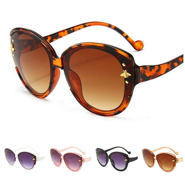 new fashion women sunglasses retro sun glasses bee design goggles anti-uv spectacles oversize frame eyeglasses ornamenta a, White;black
new fashion women sunglasses retro sun glasses bee design goggles anti-uv spectacles oversize frame eyeglasses ornamenta a, White;black