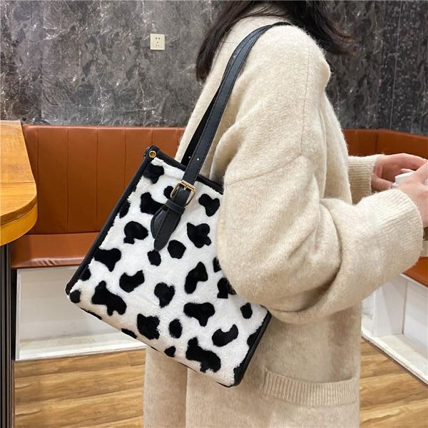 fashion cow pattern women shoulder bag underarm bag ladies handbag pocket bolsa feminina female traval purse
fashion cow pattern women shoulder bag underarm bag ladies handbag pocket bolsa feminina female traval purse