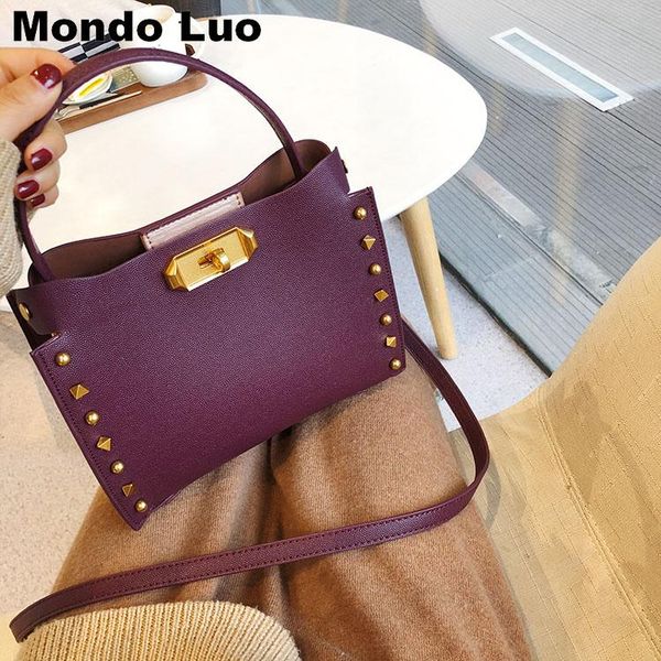 2020 women shoulder bag mini fashion wing shape handbag with rivet laisure cross-body bag
2020 women shoulder bag mini fashion wing shape handbag with rivet laisure cross-body bag