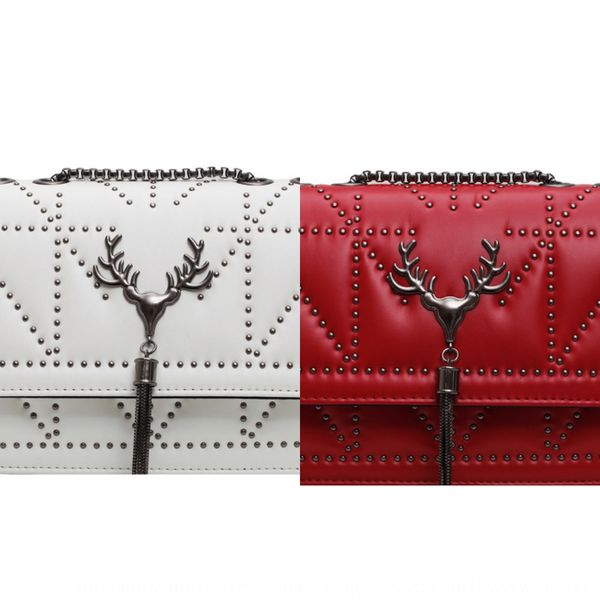 net red lady 2020 new korean version rivet chain small shoulder lacehand lace square elk tassel organ bag single shoulder messenger bag 4v7r
net red lady 2020 new korean version rivet chain small shoulder lacehand lace square elk tassel organ bag single shoulder messenger bag 4v7r