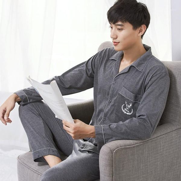 autumn and winter double-sided men's pajamas korean loose cotton cardigan can be worn outside pijama invierno hombre sommeil, Black;brown
autumn and winter double-sided men's pajamas korean loose cotton cardigan can be worn outside pijama invierno hombre sommeil, Black;brown