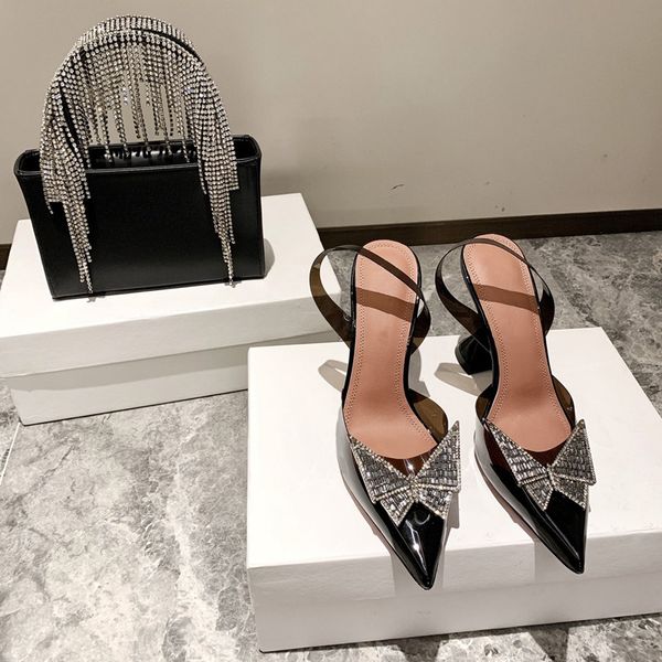 2021 fashion designer delicate sweet diamonds bowknot high heel shoe side hollow women pumps pointed toe .0cm thin dress shoes, Black
2021 fashion designer delicate sweet diamonds bowknot high heel shoe side hollow women pumps pointed toe .0cm thin dress shoes, Black