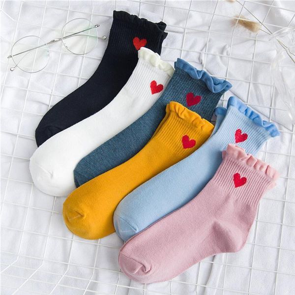 autumn winter fashion new women socks japanese style cute cartoon love heart cotton middle tube socks1, Black;white
autumn winter fashion new women socks japanese style cute cartoon love heart cotton middle tube socks1, Black;white