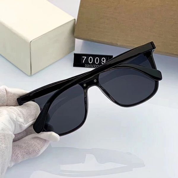 luxury designer sunglasses womens fashion beach sun glasses pc full frame polarizing uv400 eyeglasses black resin lens square for woman and, White;black
luxury designer sunglasses womens fashion beach sun glasses pc full frame polarizing uv400 eyeglasses black resin lens square for woman and, White;black