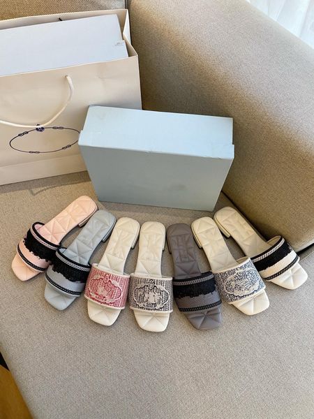 black/pink slippers jacquard-knit open-toe stock sandals extravagant and gorgeous electric embroidered fabrics can be matched with summer cl
black/pink slippers jacquard-knit open-toe stock sandals extravagant and gorgeous electric embroidered fabrics can be matched with summer cl