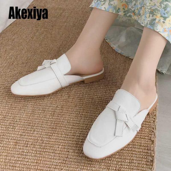 slippers women mules slipper soft leather square toe slip on outdoor sandal causal flat heel slides s6051, Black
slippers women mules slipper soft leather square toe slip on outdoor sandal causal flat heel slides s6051, Black