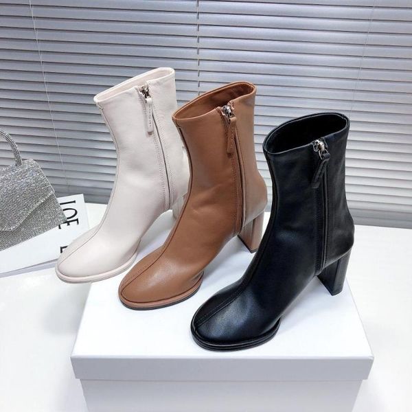 concise solid color women boots autumn winter women shoes genuine leather high heels round toe zip shoes black brown white
concise solid color women boots autumn winter women shoes genuine leather high heels round toe zip shoes black brown white
