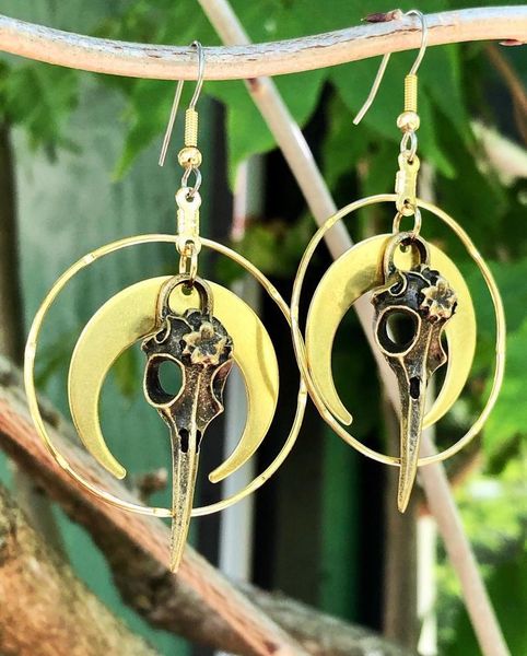 Raven Skull Earrings / Moon Earrings / Bohemian Inspired Rustic Earthy Jewelry Bird Bone Jewelry Hoop, Silver
Raven Skull Earrings / Moon Earrings / Bohemian Inspired Rustic Earthy Jewelry Bird Bone Jewelry Hoop, Silver
