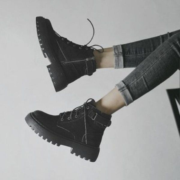 autumn short boots women's autumn and winter boots ins women's short students platform lady shoes -40, Black
autumn short boots women's autumn and winter boots ins women's short students platform lady shoes -40, Black
