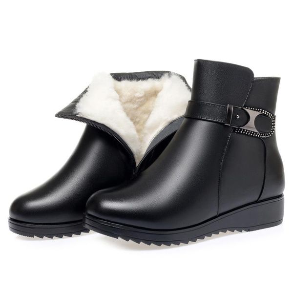 boots 2021 cowhide black genuine leather short tube women fashion warm plus and wool snow shoes flat
boots 2021 cowhide black genuine leather short tube women fashion warm plus and wool snow shoes flat