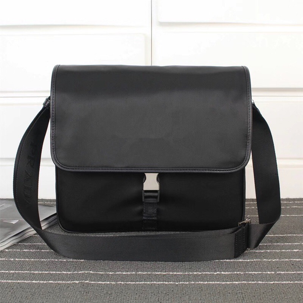 business casual mens bag fashionable simple waterproof nylon crossbody cloth bag parachute fabric mens shoulder bag
business casual mens bag fashionable simple waterproof nylon crossbody cloth bag parachute fabric mens shoulder bag