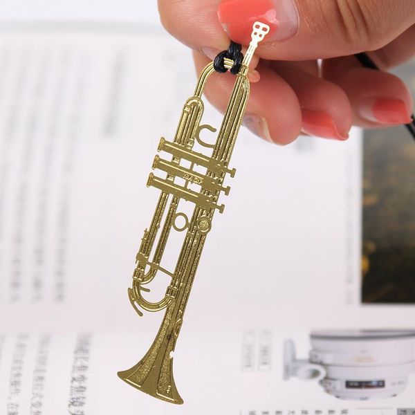 1pc cute gold metal bookmark fashion music piano guitar bookmark for book creative gift korean st qylyzx
1pc cute gold metal bookmark fashion music piano guitar bookmark for book creative gift korean st qylyzx
