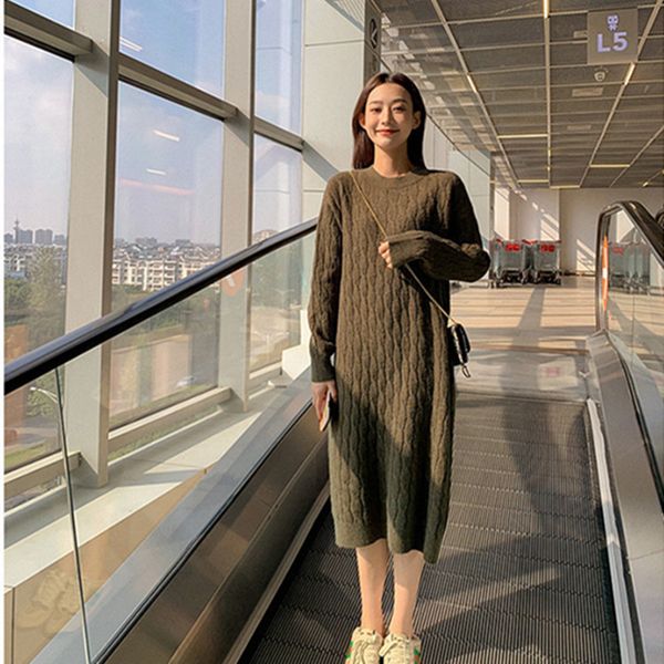 2021 new women's fashion solid mesh o-neck full length sleeves natural waist straight line oversized at knee height dressed in knitting, Black;gray
2021 new women's fashion solid mesh o-neck full length sleeves natural waist straight line oversized at knee height dressed in knitting, Black;gray