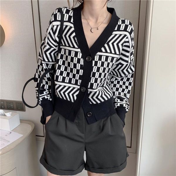 2021 new spring femaleshirt korean style color patchwork v neck plaid knittd cardigans womens sweaters vintage1, White
2021 new spring femaleshirt korean style color patchwork v neck plaid knittd cardigans womens sweaters vintage1, White