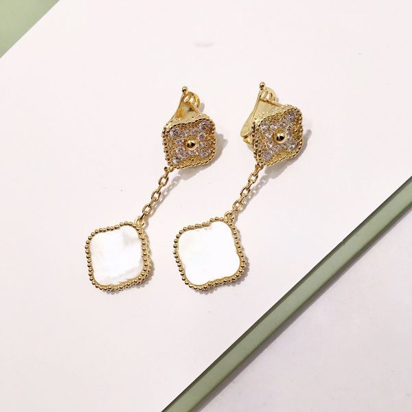 luxury stud earrings designer love earring cleef jewelry gift party clover screw wedding van couple fashion carti very good 0058, Golden;silver
luxury stud earrings designer love earring cleef jewelry gift party clover screw wedding van couple fashion carti very good 0058, Golden;silver