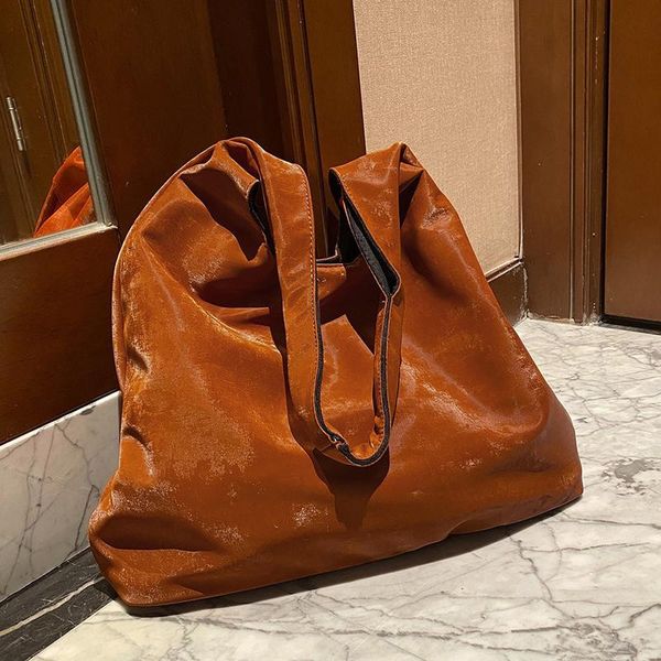 cross body handbags 2021 women's winter fashion big shoulder bag soft leather vintage large capacity
cross body handbags 2021 women's winter fashion big shoulder bag soft leather vintage large capacity