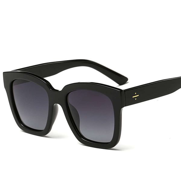 sunglasses 2020 polarized new women's colorful sunglasses color large frame glasses men's fashion can match myopia, White;black
sunglasses 2020 polarized new women's colorful sunglasses color large frame glasses men's fashion can match myopia, White;black