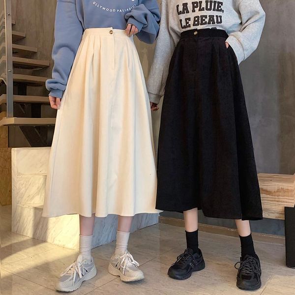 real skorean corduroy high waisted fashion in autumn and winter a-line mid length skirt with big swing, Black 
real skorean corduroy high waisted fashion in autumn and winter a-line mid length skirt with big swing, Black