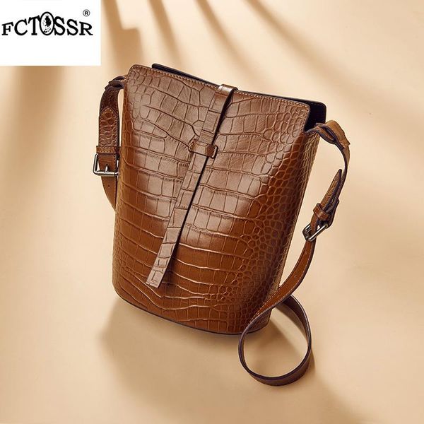 2020 fashion women handbag genuine leather hasp wild lady crossbody bag crocodile pattern classic female shoulder bag
2020 fashion women handbag genuine leather hasp wild lady crossbody bag crocodile pattern classic female shoulder bag