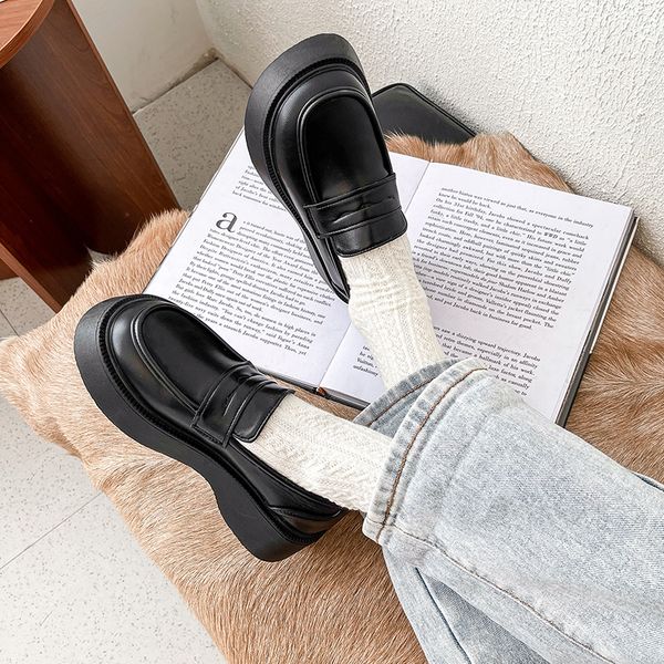 british style casual woman shoe loafers with fur round toe clogs platform shallow mouth female footwear autumn white sneakers pr, Black;white
british style casual woman shoe loafers with fur round toe clogs platform shallow mouth female footwear autumn white sneakers pr, Black;white