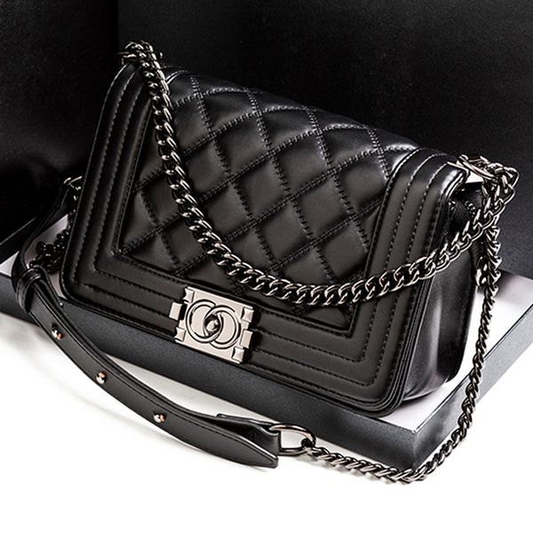 lady luxury handbags designer fashionable purses pu leather female shoulder bags for women 2021 simple fashion shoulder bag c1223
lady luxury handbags designer fashionable purses pu leather female shoulder bags for women 2021 simple fashion shoulder bag c1223