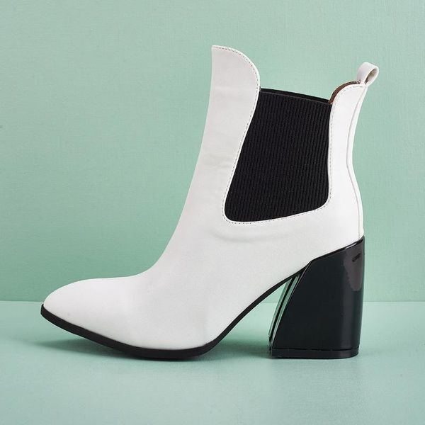 boots 2021 autumn european and american high heel fashion all-match short chunky women's shoes, Black
boots 2021 autumn european and american high heel fashion all-match short chunky women's shoes, Black