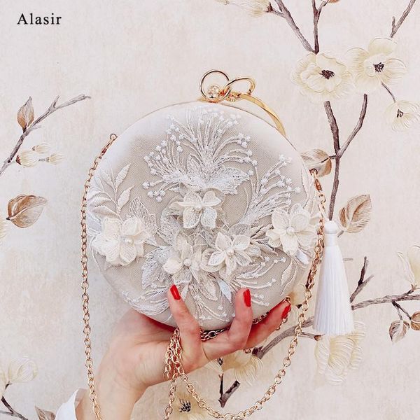 alasir handmade round bags chinese style bag embroidery lady cheongsam dress bag female lace appliques small cross body bags
alasir handmade round bags chinese style bag embroidery lady cheongsam dress bag female lace appliques small cross body bags