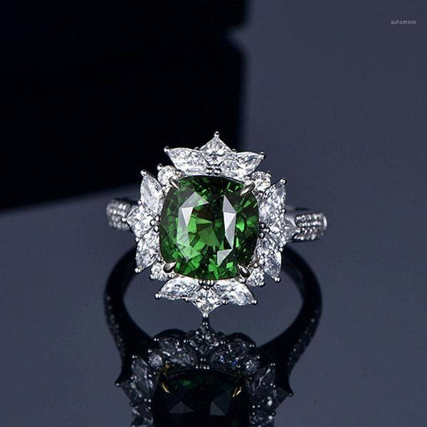refined luxury green crystal emerald gemstones diamonds rings for women white gold silver color jewelry bague bijoux party gifts1, Golden;silver
refined luxury green crystal emerald gemstones diamonds rings for women white gold silver color jewelry bague bijoux party gifts1, Golden;silver