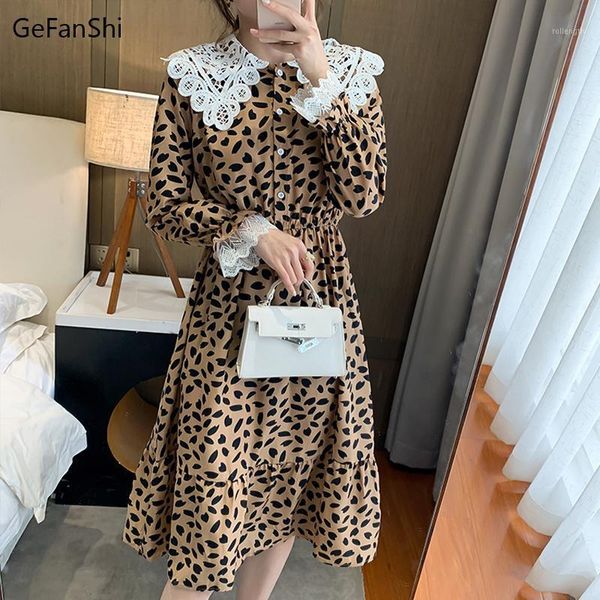 new spring autumn women's dress bohemian fashion chiffon a-line dress lace collar elastic waist elegant ladies cute dresses1, Black;gray
new spring autumn women's dress bohemian fashion chiffon a-line dress lace collar elastic waist elegant ladies cute dresses1, Black;gray