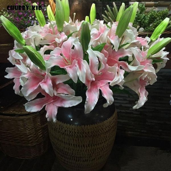 6pcs /lot wholesale high simulation pu lily flower 90cm long stem 3 heads real touch fake lilies wedding decorative flowers1
6pcs /lot wholesale high simulation pu lily flower 90cm long stem 3 heads real touch fake lilies wedding decorative flowers1