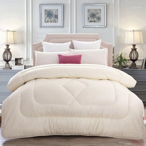 new soild color thicken warm quilt winter bedroom quilting duvets adults soft comfortable home/l bedding comforter blankets1
new soild color thicken warm quilt winter bedroom quilting duvets adults soft comfortable home/l bedding comforter blankets1