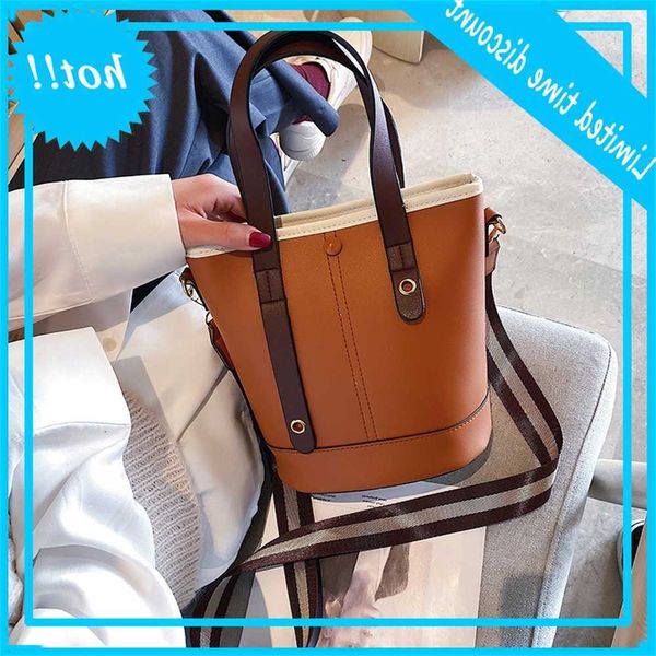 pilin western style women's 2019 new autumn and winter korean versatile messenger fashion portable bucket bag
pilin western style women's 2019 new autumn and winter korean versatile messenger fashion portable bucket bag
