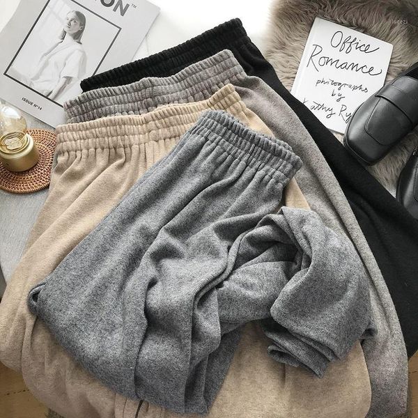 high waist cashmere gray knitted wide-leg pants women's autumn winter thickened loose straight mopping wool trousers full length1, Black;white
high waist cashmere gray knitted wide-leg pants women's autumn winter thickened loose straight mopping wool trousers full length1, Black;white