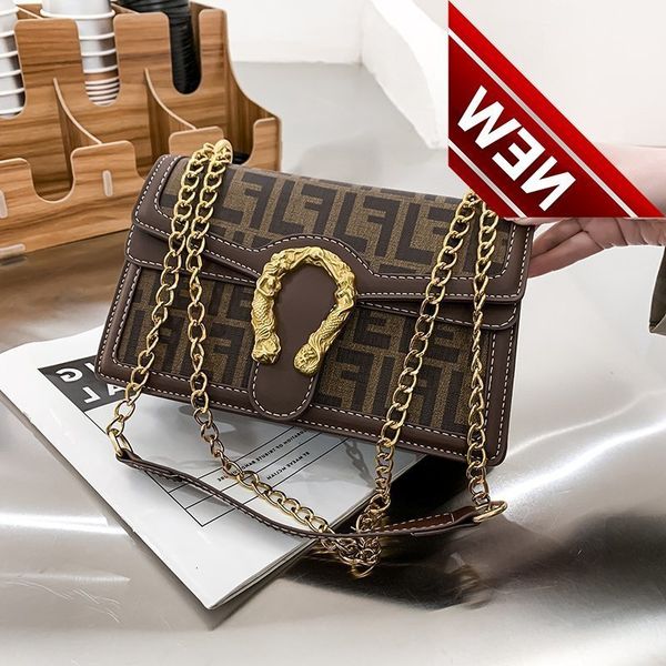 new chain women 2022 popular f-print snakehead lock single shoulder bag pu leather satchel
new chain women 2022 popular f-print snakehead lock single shoulder bag pu leather satchel
