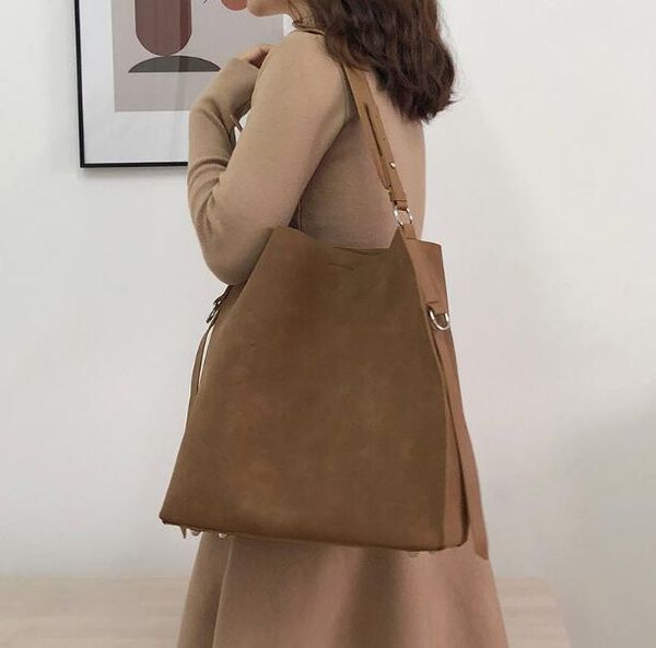 fashion all-match bucket bag nubuck leather one shoulder women's handbags large capacity female bag t986/78q
fashion all-match bucket bag nubuck leather one shoulder women's handbags large capacity female bag t986/78q