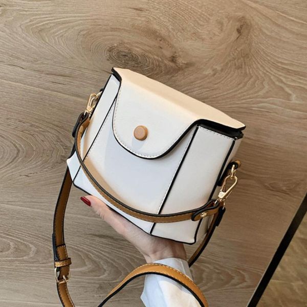female rivet pu leather crossbody bags for women 2021 tote shoulder messenger bag ladies hand sling luxury handbags designer
female rivet pu leather crossbody bags for women 2021 tote shoulder messenger bag ladies hand sling luxury handbags designer