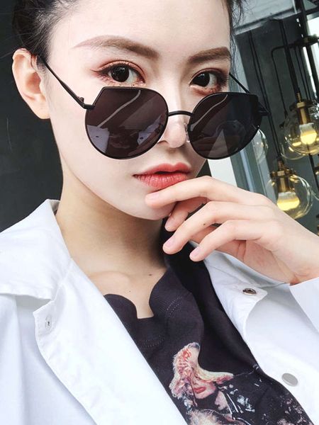 net ms. qingmo driving polarizing sunglasses star same ins cat's eye sunglasses anti uv han banchao, White;black
net ms. qingmo driving polarizing sunglasses star same ins cat's eye sunglasses anti uv han banchao, White;black