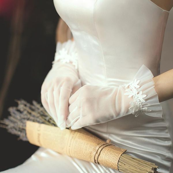 fashion bride wedding dress gloves women ivory tulle lace full finger gloves bridal evening party accessories girl lady gloves h sqcarf, White
fashion bride wedding dress gloves women ivory tulle lace full finger gloves bridal evening party accessories girl lady gloves h sqcarf, White