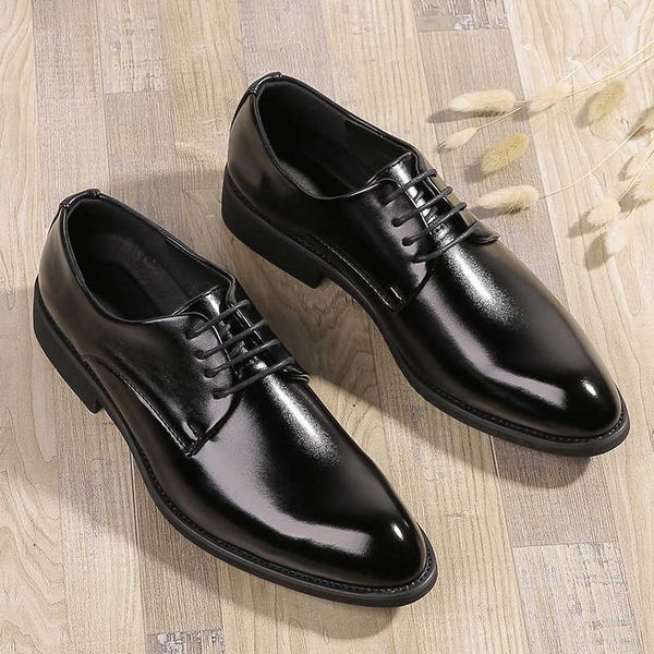 summer leather business dress youth black breathable suit increased british and korean men's pointed casual shoes
summer leather business dress youth black breathable suit increased british and korean men's pointed casual shoes