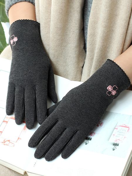 lovely new korean version of warm cold proof cycling driving anti skid sunscreen touch screen student lady gloves in autumn and winter, Blue;gray
lovely new korean version of warm cold proof cycling driving anti skid sunscreen touch screen student lady gloves in autumn and winter, Blue;gray