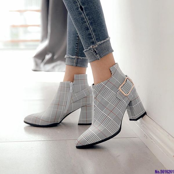women autumn winter boots fashion side zipper buckle thick high heels ankle boots casual plaid pointed toe botas mujer, Black
women autumn winter boots fashion side zipper buckle thick high heels ankle boots casual plaid pointed toe botas mujer, Black