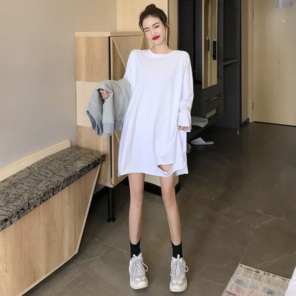 autumn 2020 new mid long perforated t-shirt + letter vest 2-piece fashion suit for women
autumn 2020 new mid long perforated t-shirt + letter vest 2-piece fashion suit for women