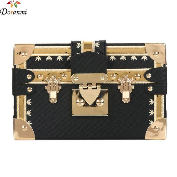 doranmi rivet box flap women's bag 2020 metal punk style box shoulder bag crossbody bags messenger female bolsos mujer cbb133
doranmi rivet box flap women's bag 2020 metal punk style box shoulder bag crossbody bags messenger female bolsos mujer cbb133