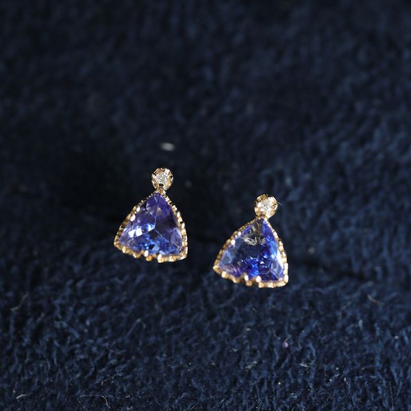 new zhemei s925 silver plated 14k gold earrings female inlaid tanzanian zirconium light luxury temperament simple versatile earrings, Golden
new zhemei s925 silver plated 14k gold earrings female inlaid tanzanian zirconium light luxury temperament simple versatile earrings, Golden