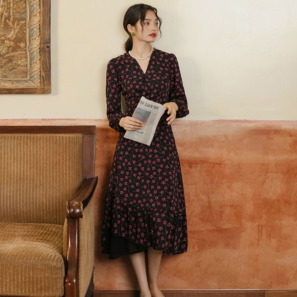 fall 2020 new french v-neck sleeve chiffon floral knee length holiday dress dress long skirt long skirt im87h, Black;gray
fall 2020 new french v-neck sleeve chiffon floral knee length holiday dress dress long skirt long skirt im87h, Black;gray