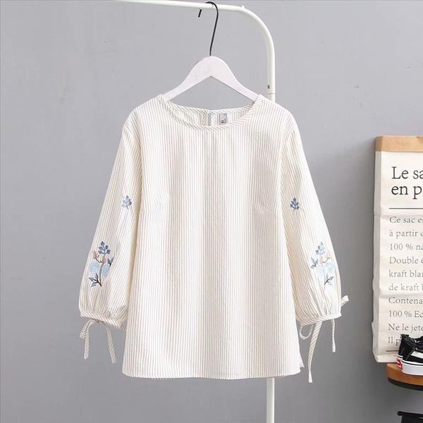 o neck embroidery sleeve women cotton loose blouse 2020 new plus size casual ladies soft shirts pullover female oversize, White
o neck embroidery sleeve women cotton loose blouse 2020 new plus size casual ladies soft shirts pullover female oversize, White