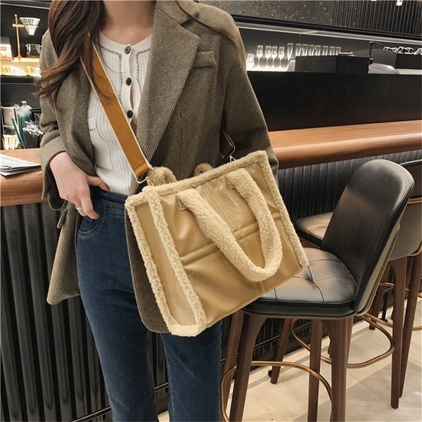 fashion lambwool large capacity totes designer handbags luxury faux fur leather patchwork shoulder crossbody bag big purses 2021
fashion lambwool large capacity totes designer handbags luxury faux fur leather patchwork shoulder crossbody bag big purses 2021